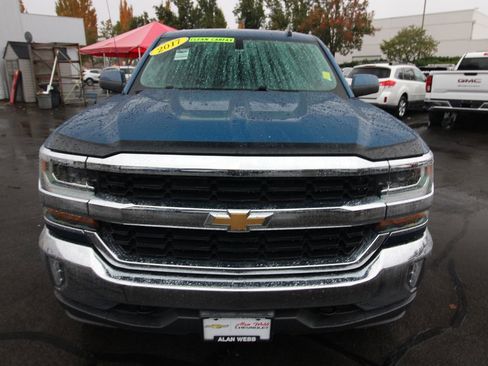 Used 2017 Chevrolet Silverado 1500 LT w/ All Star Edition AWD/4WD image 8