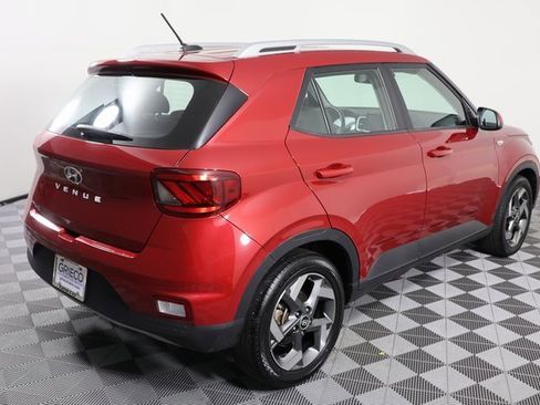 Certified 2023 Hyundai Venue SEL w/ Cargo Package image 8