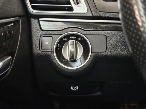 Used 2016 Mercedes-Benz E 400 Coupe w/ Premium 1 Package image 34