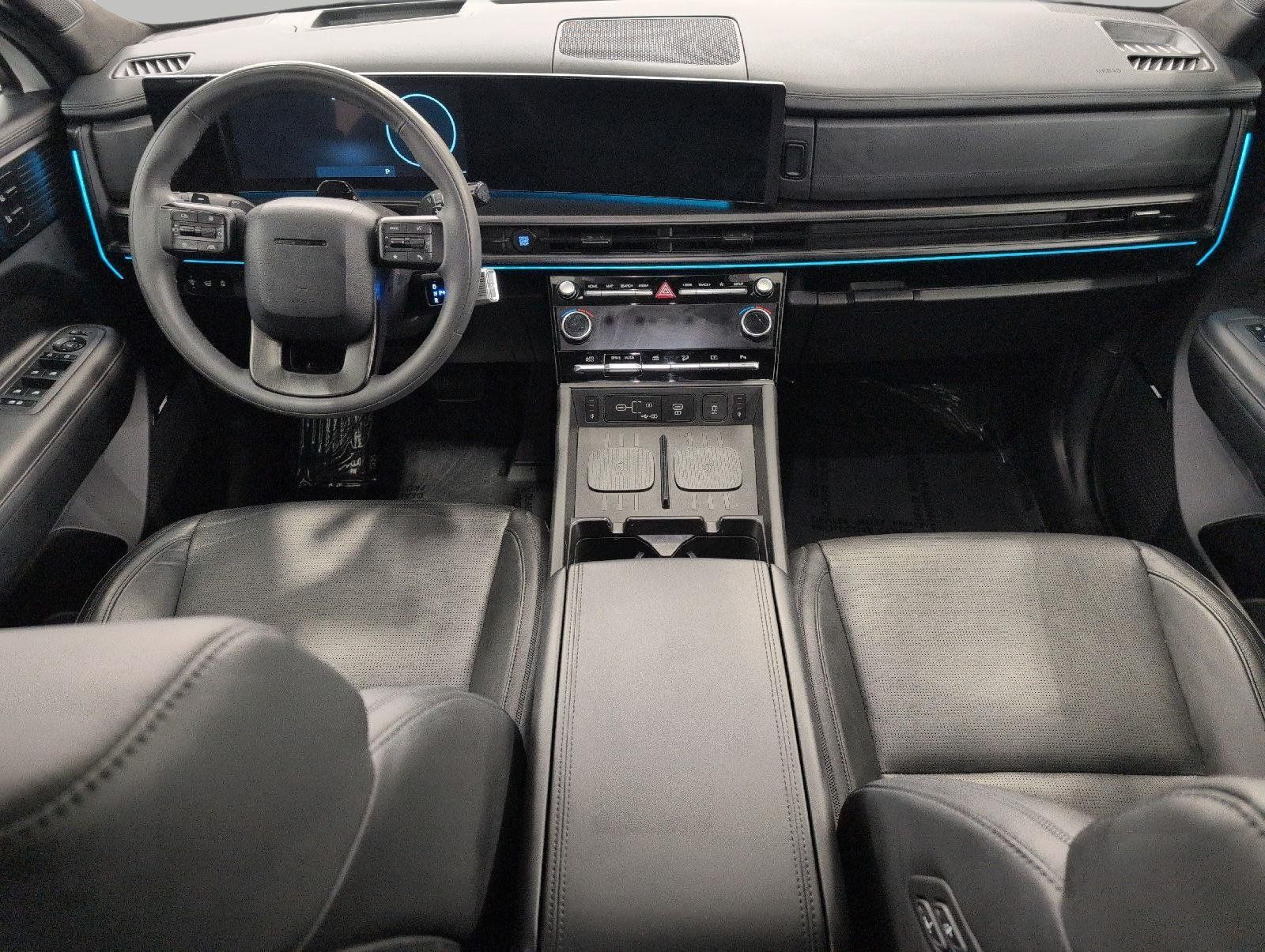 Used 2025 Hyundai Santa Fe Calligraphy AWD/4WD image 6