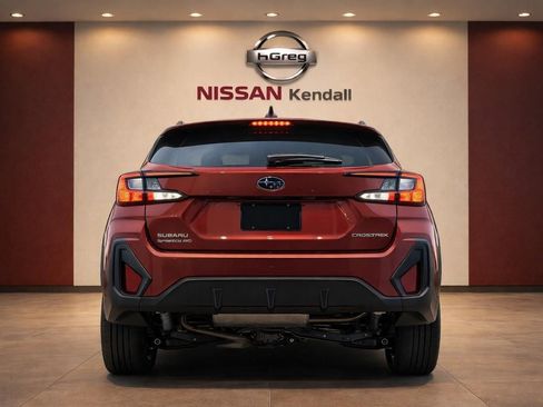 Used 2025 Subaru Crosstrek 2.0i Premium image 6