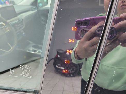 Used 2022 Ford Escape SEL image 4