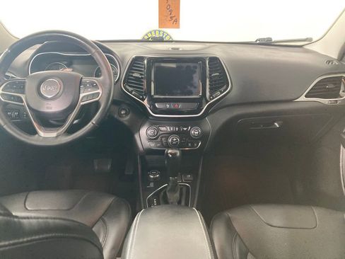 Used 2019 Jeep Cherokee Limited image 6