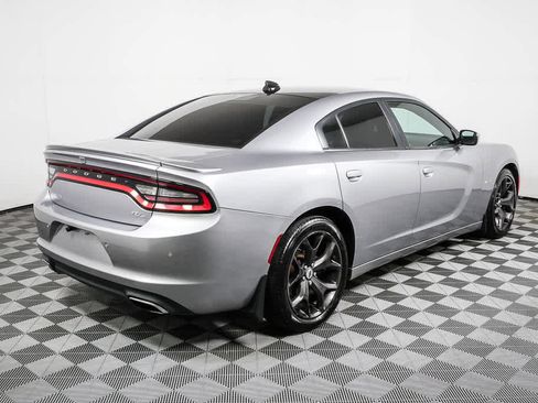 Used 2018 Dodge Charger R/T w/ Plus Group image 3