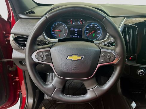 Used 2023 Chevrolet Traverse LT w/ LPO, Floor Liner Package FWD image 9