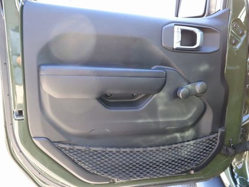 Used 2021 Jeep Wrangler Unlimited Sport image 20