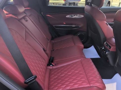 Used 2023 Genesis GV70 3.5T Sport w/ Sport Prestige Package image 27