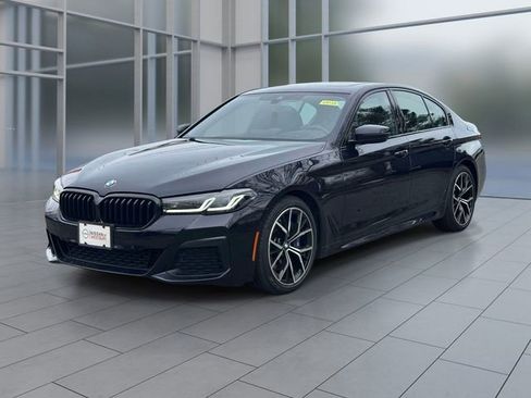 Used 2022 BMW 530i xDrive w/ M Sport Package AWD/4WD image 8