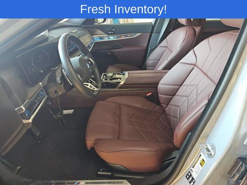 Certified 2026 BMW 740i xDrive w/ Premium Package AWD/4WD image 13