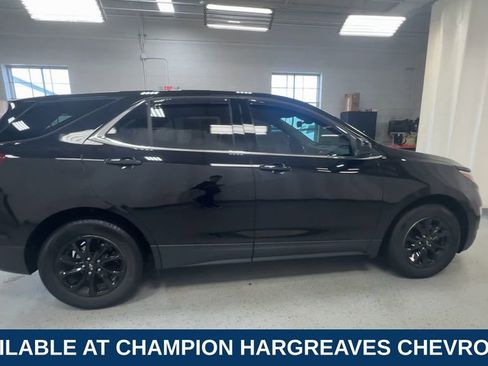 Used 2020 Chevrolet Equinox LT w/ Driver Convenience Package image 11