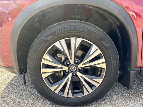 Used 2021 Nissan Rogue SV AWD/4WD image 18