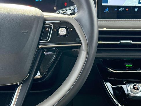 Used 2025 Lincoln Corsair Grand Touring w/ Equipment Group 301A image 16