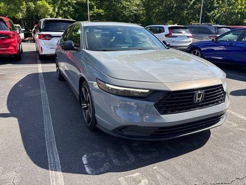 Used 2023 Honda Accord Sport image 4