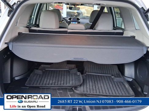 Used 2023 Subaru Forester Limited image 9