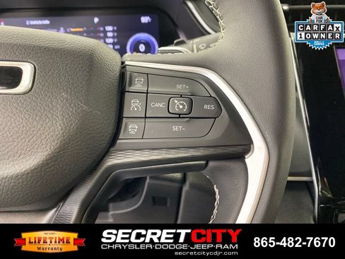Used 2023 Jeep Grand Cherokee L Laredo AWD/4WD image 15