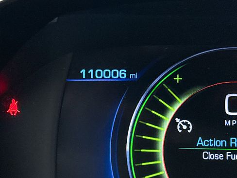 Used 2017 Chevrolet Volt Premier image 36