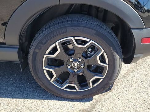 Certified 2025 Ford Bronco Sport Outer Banks w/ Outer Banks Tech Package+ AWD/4WD image 12