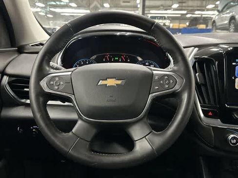 Used 2018 Chevrolet Traverse LT FWD image 15