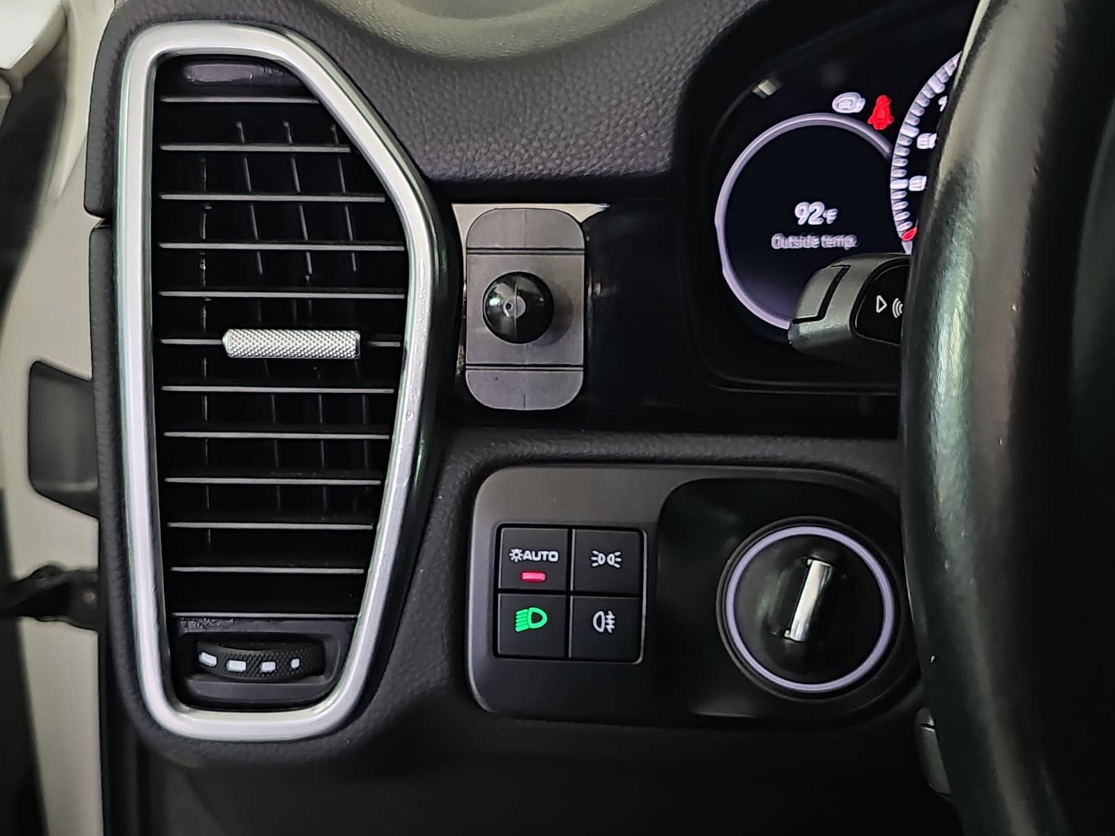 Used 2022 Porsche Cayenne Platinum Edition AWD/4WD image 26