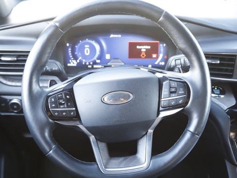 Used 2021 Ford Explorer Platinum w/ Equipment Group 601A image 22