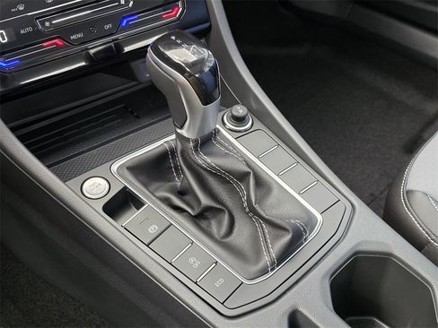 New 2026 Volkswagen Jetta SE image 15