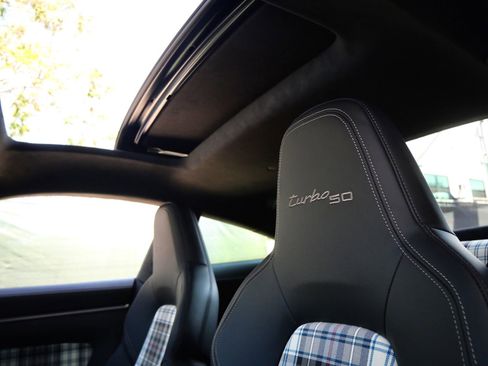 Used 2025 Porsche 911 Turbo AWD/4WD image 21