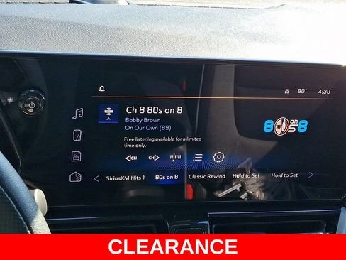 Used 2024 Chevrolet TrailBlazer LT AWD/4WD image 16