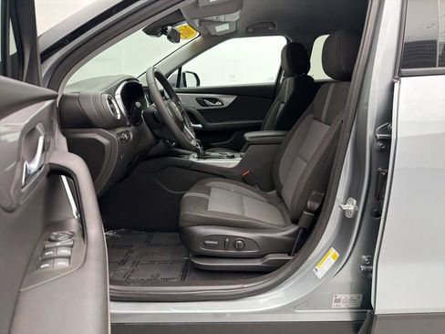 Used 2025 Chevrolet Blazer LT w/ Convenience Package image 13