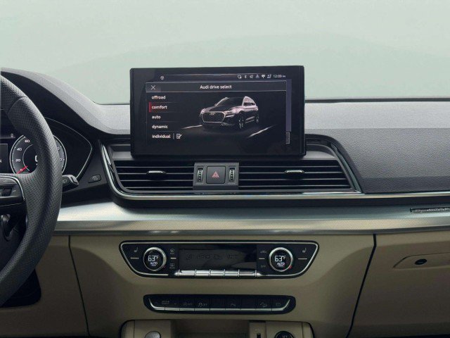 Certified 2024 Audi Q5 2.0T Premium Plus AWD/4WD image 17