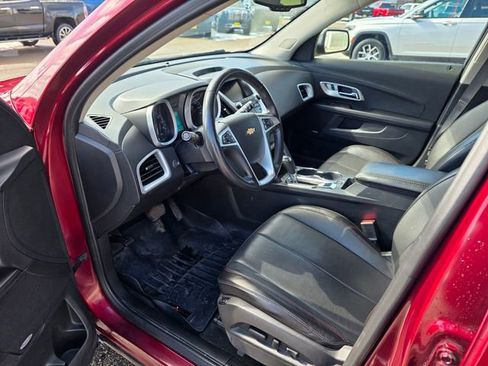 Used 2017 Chevrolet Equinox Premier w/ Enhanced Convenience Package image 9