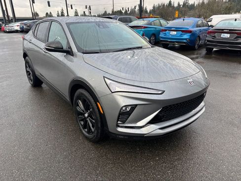 Used 2024 Buick Envista Sport Touring w/ Convenience I Package image 3