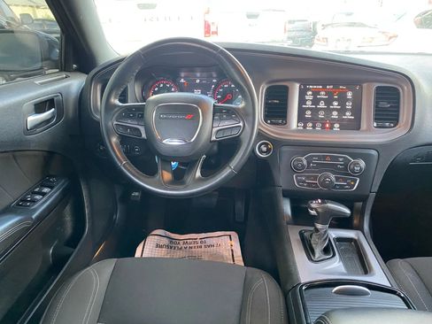 Used 2023 Dodge Charger SXT w/ Blacktop Package image 8