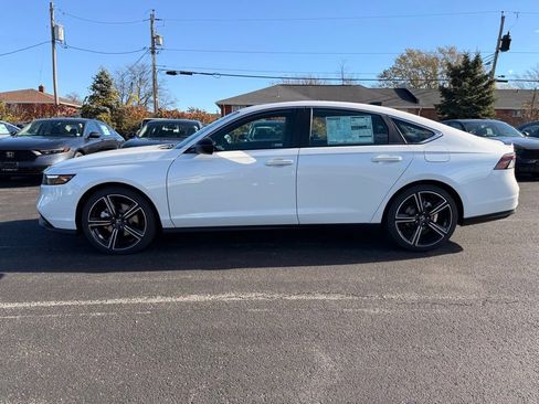 Certified 2025 Honda Accord Sport image 16
