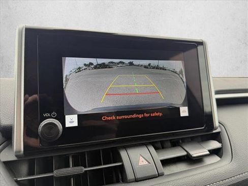 Used 2024 Toyota RAV4 LE image 18