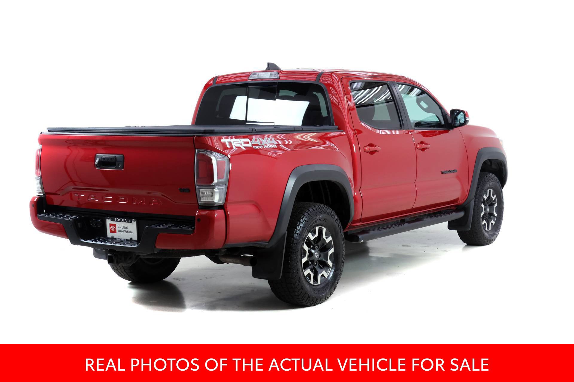 Certified 2020 Toyota Tacoma TRD Off-Road w/ TRD Premium Off Road Package AWD/4WD image 2