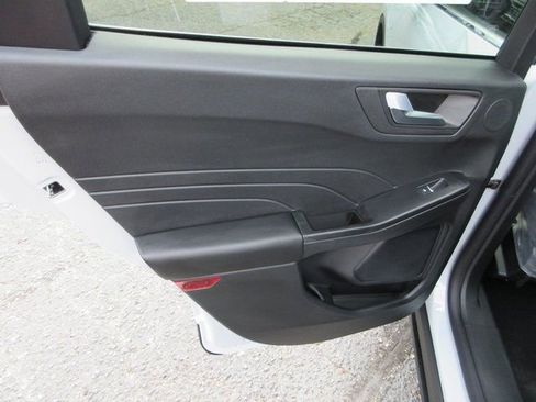 Used 2025 Ford Escape SE w/ PHEV Premium Package FWD image 28