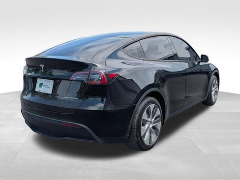 Used 2022 Tesla Model Y Long Range AWD/4WD image 7