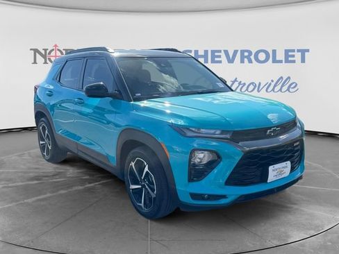 Certified 2022 Chevrolet TrailBlazer RS w/ Technology Package FWD image 1