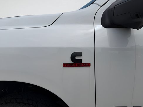 Used 2026 RAM 2500 Laramie AWD/4WD image 38
