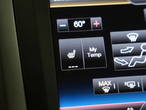 Used 2013 Ford Fusion Titanium w/ Titanium Driver Assist Pkg AWD/4WD image 22