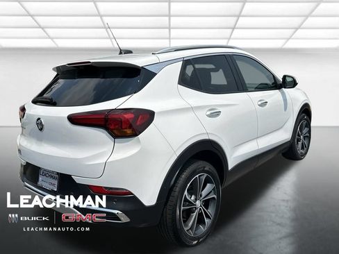 Used 2022 Buick Encore GX Essence w/ Advanced Technology Package FWD image 6