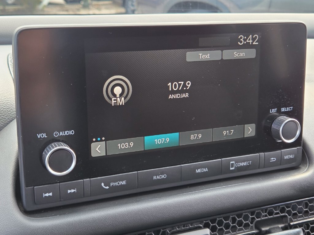 Certified 2025 Honda HR-V LX image 23