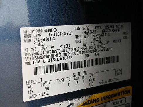 Used 2020 Ford Expedition XLT w/ Equipment Group 202A AWD/4WD image 31