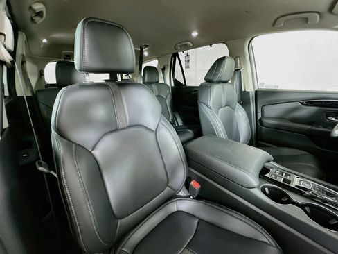 Used 2025 Honda Pilot EX-L image 27