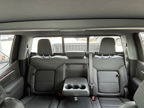 New 2026 GMC Sierra 1500 Elevation w/ Elevation Premium Package AWD/4WD image 24