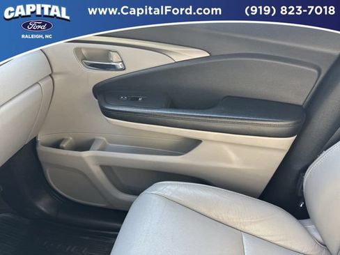 Used 2021 Honda Pilot Special Edition image 29
