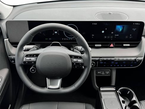 New 2025 Hyundai Ioniq 5 SEL AWD/4WD image 36