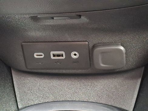 Used 2021 Chevrolet Malibu RS FWD image 23