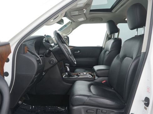 Used 2024 Nissan Armada SL image 21