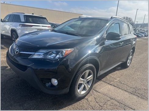 Used 2015 Toyota RAV4 XLE image 1